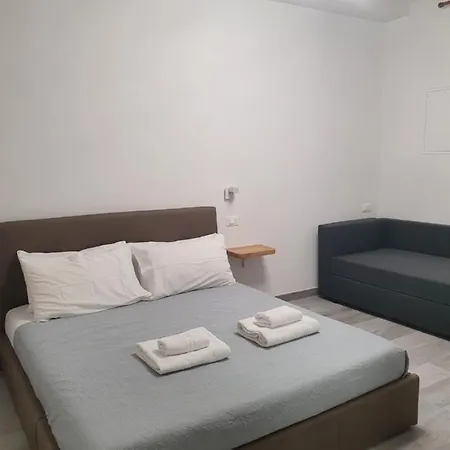 5 Terre Station Rooms La Spezia Exterior photo